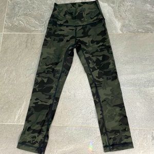 Lululemon HR Align Crop 21” Camo